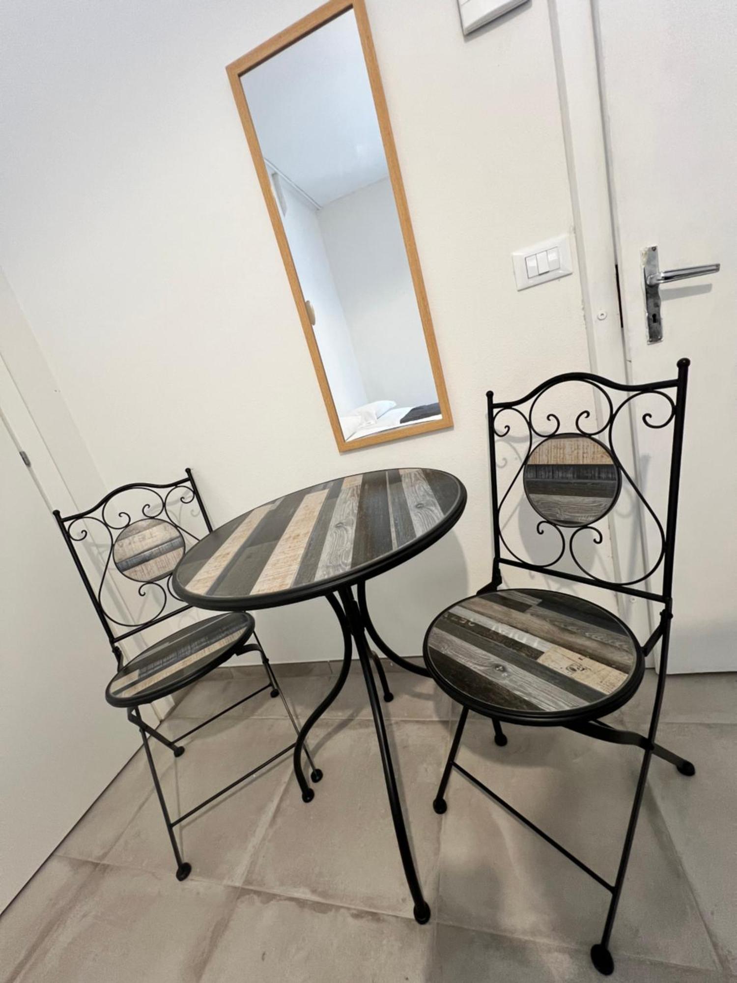 Guesthouse La Casa Di Giada Imola Exteriör bild